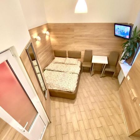 Невеликі Апартаменти-Смарт В Центральній Частині Біля Тц Магнус Лвив Екстериор снимка
